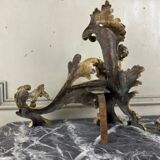 Paire de chenêts en bronze ciselé et doré d'après un modèle de Jacques Caffieri, Paris XIXème