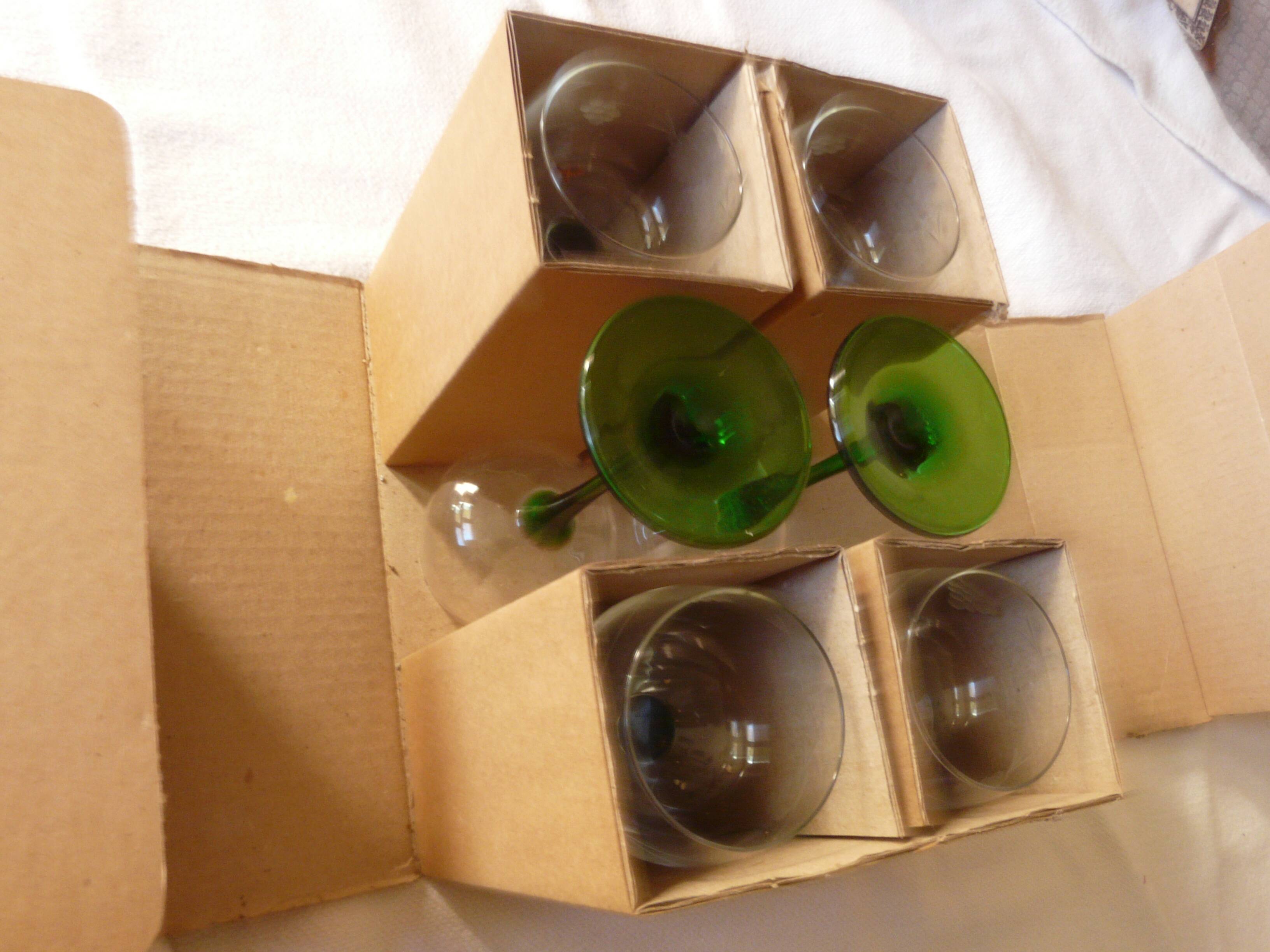 Set of 6 Alsace white wine glasses, new in their original box