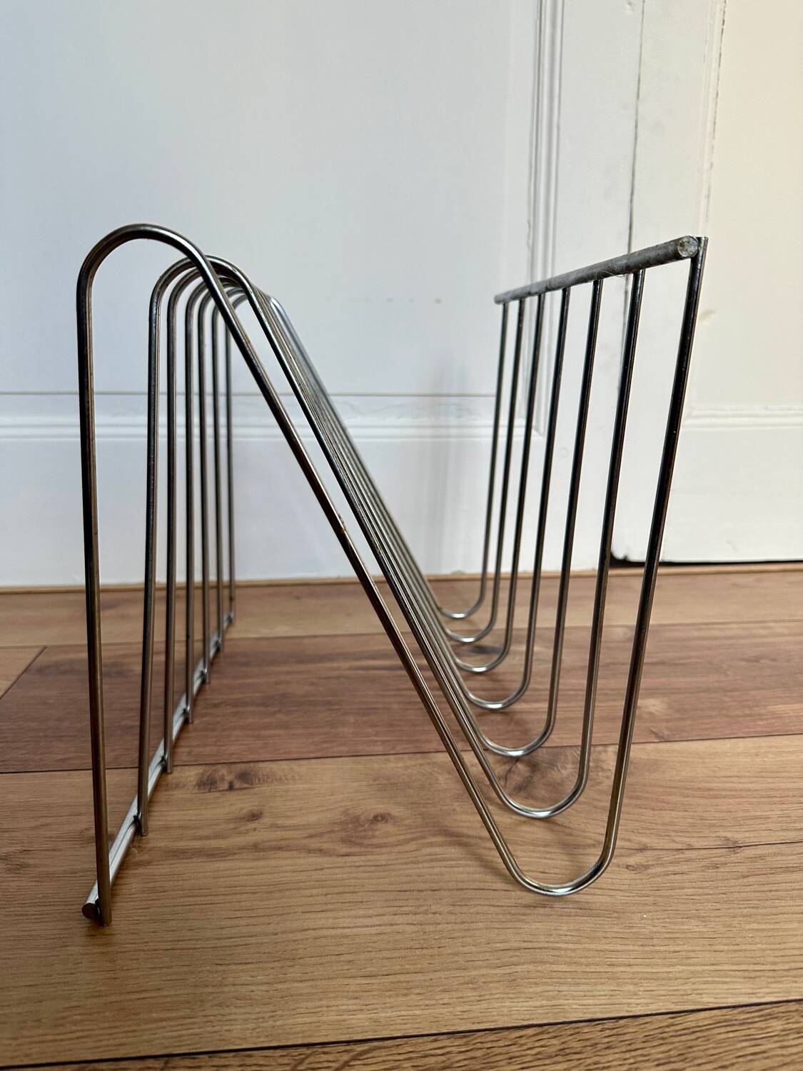 Metal magazine rack, Atelier A model Z, 1970s