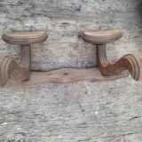Coat rack patinated wood 2 hooks old dp 0722106