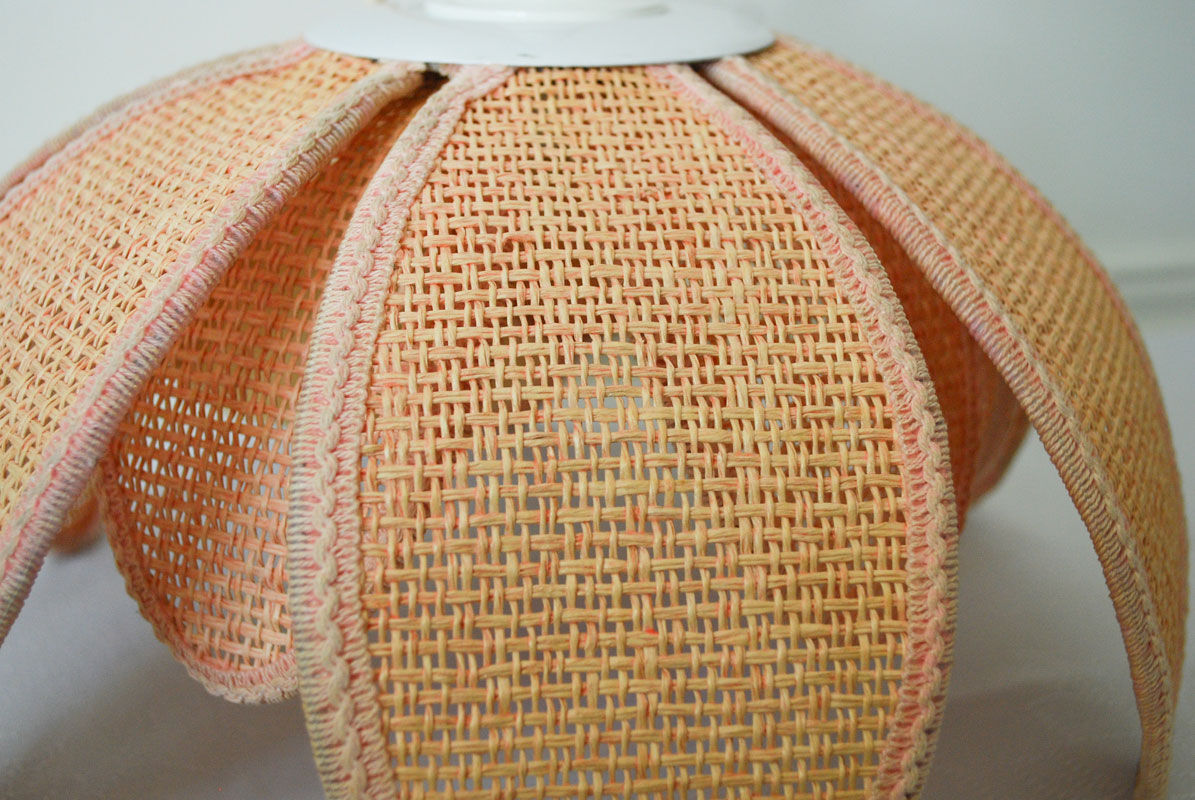 Flower rattan pendant light