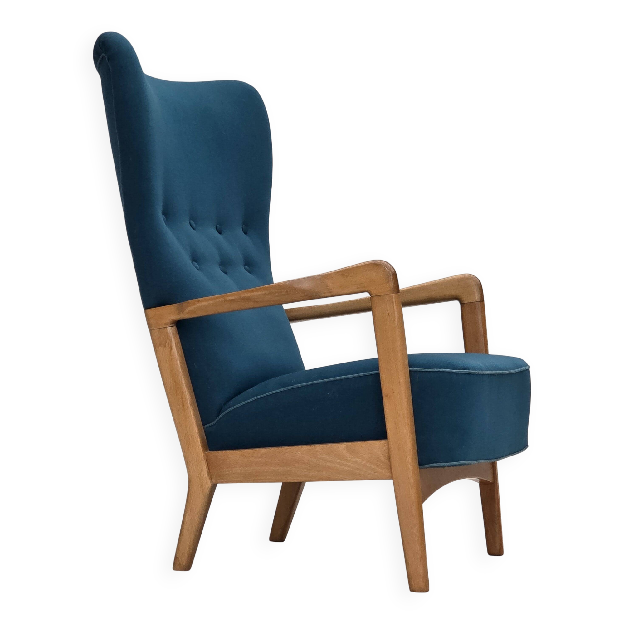 Fauteuil danois des années 1970 par Fritz Hansen, en laine de mobilier, bois de hêtre.