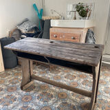 Children's desk
