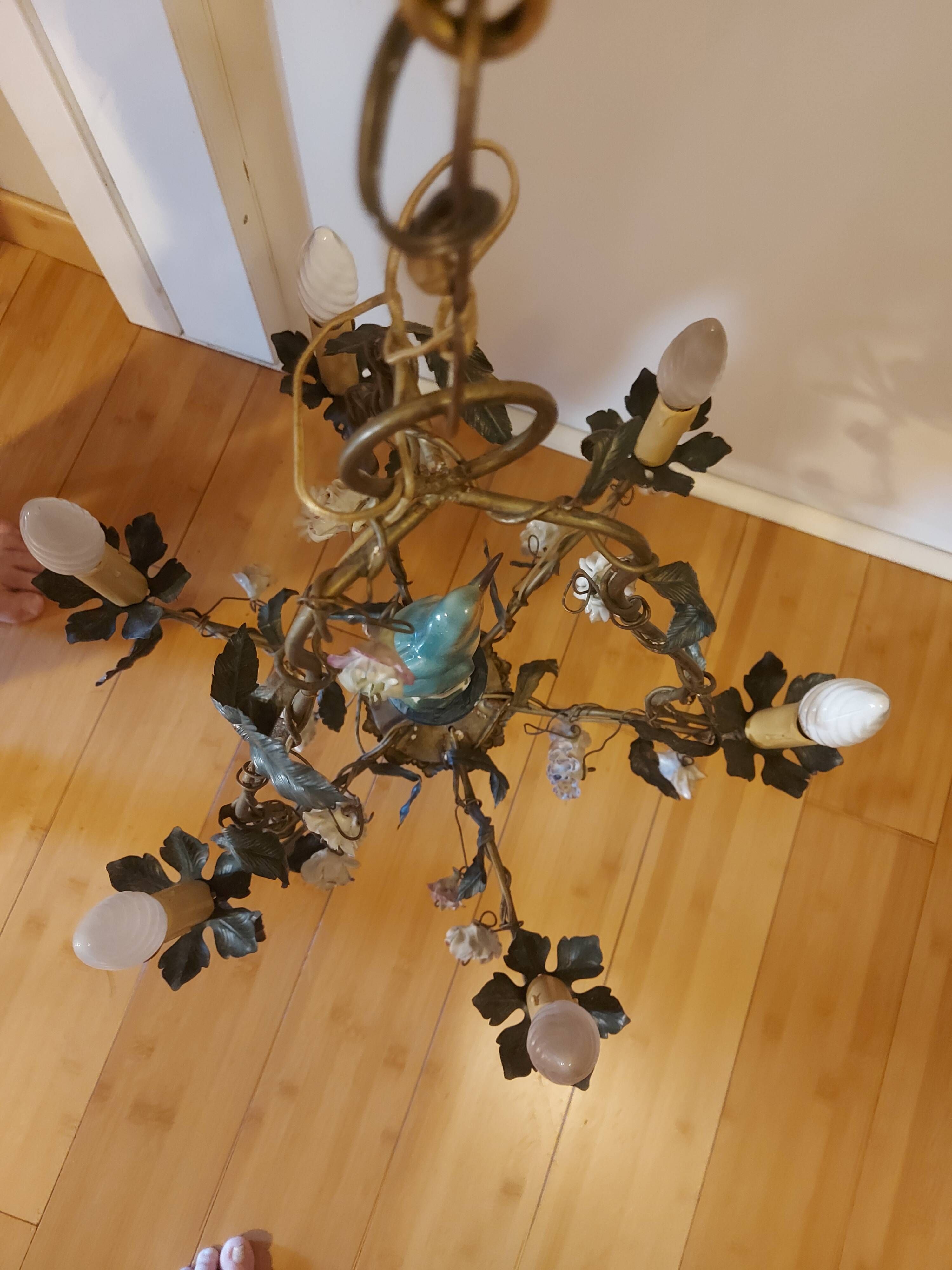 Chandelier cage décor birds and flowers in Meissen porcelain