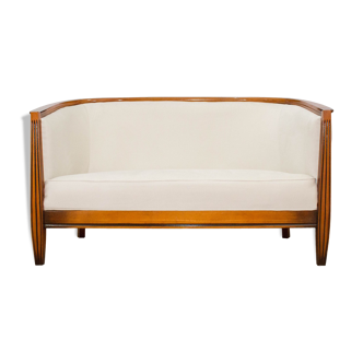 Canapé Art Déco élégant réalisé en France dans les années 1970