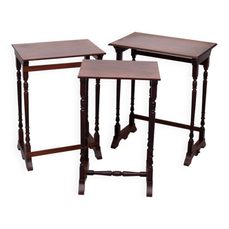 Antique England Victorian nesting tables 1880s