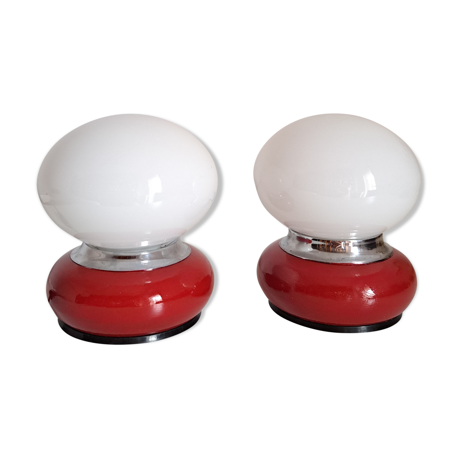 Pair of vintage bedside lamps