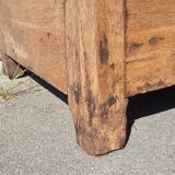 Low country sideboard, solid wood, stylized, late 18th century.