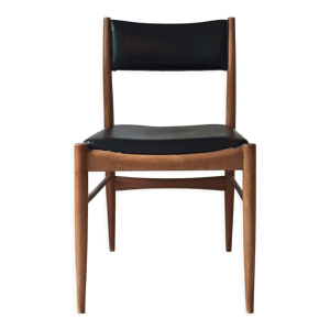 chaise de style scandinave