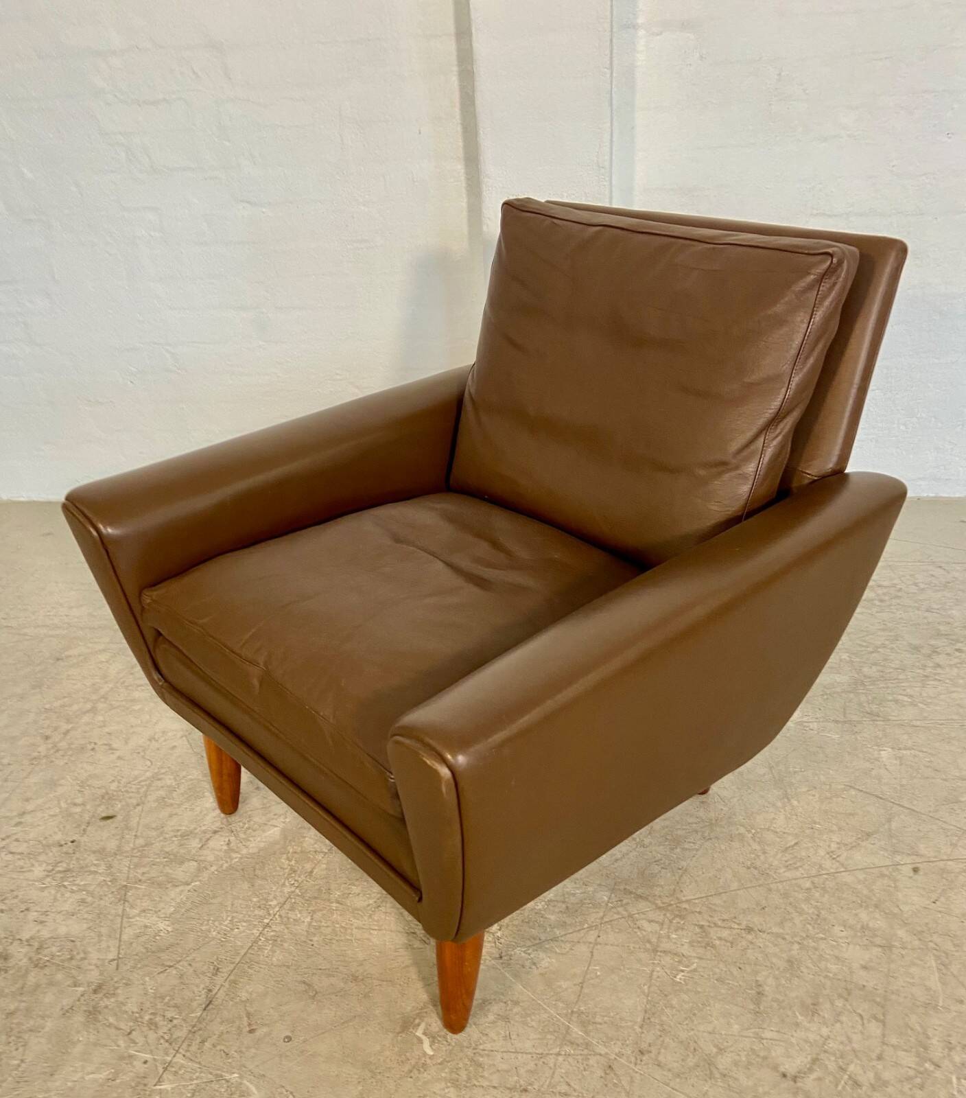 Vintage retro Danish mid-century G. Thams club chair in brown leather 60s