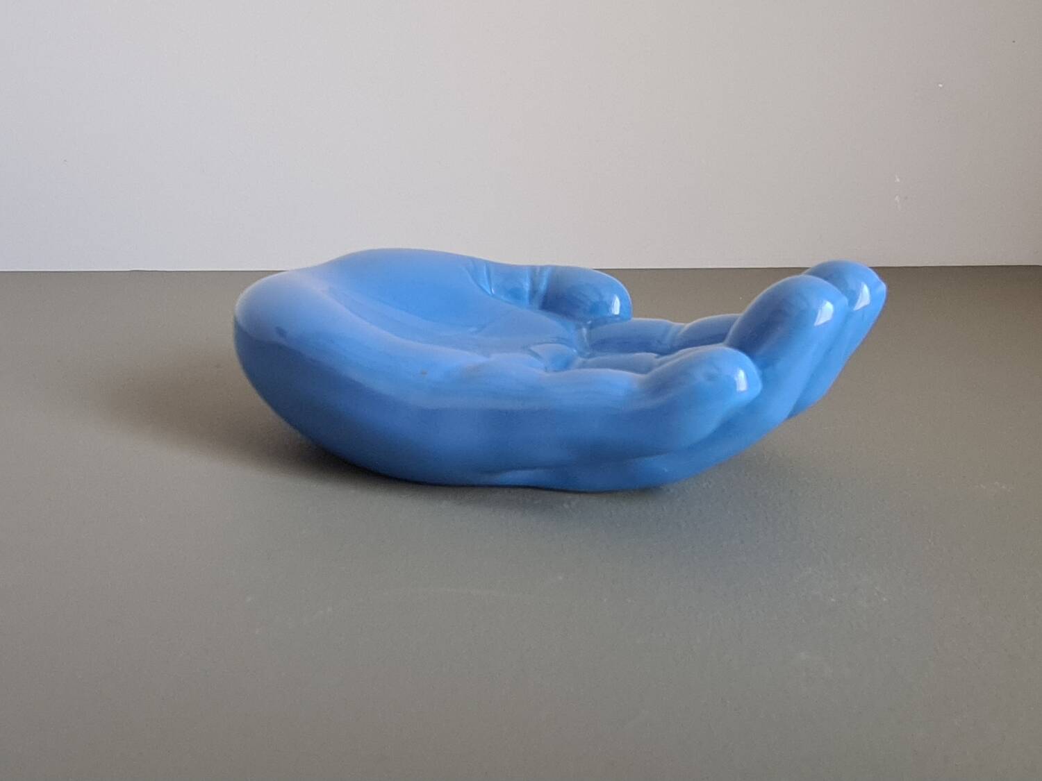 Vintage hand-shaped ceramic trinket dish in blue, 1970s decorative sculpture, retro design object, centerpiece, home decor, soap dish