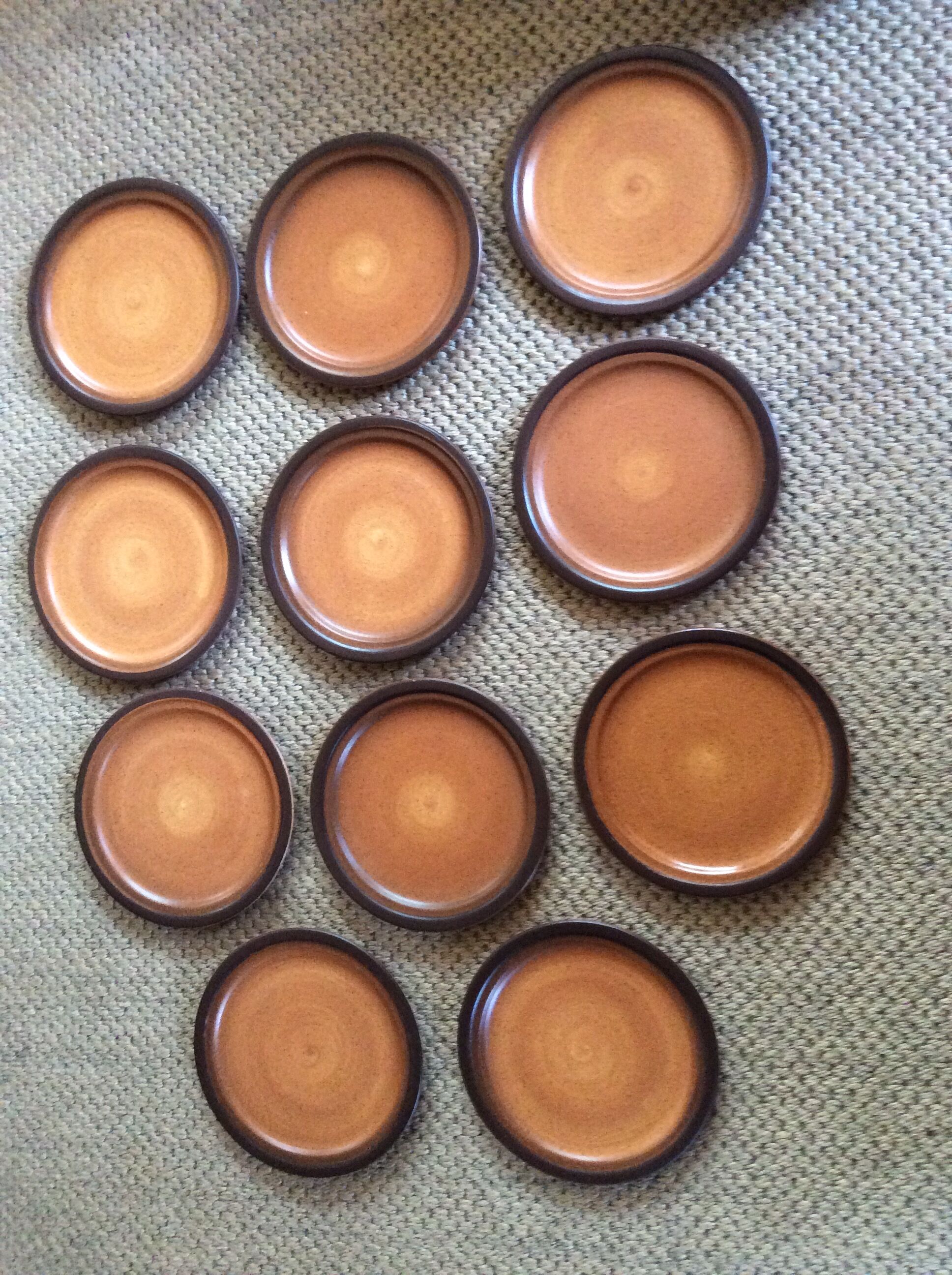 Série de 11 assiettes à dessert