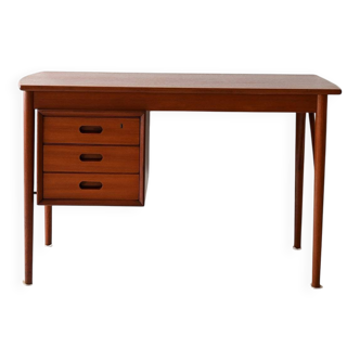Bureau scandinave en teck à trois tiroirs, années 1950/60