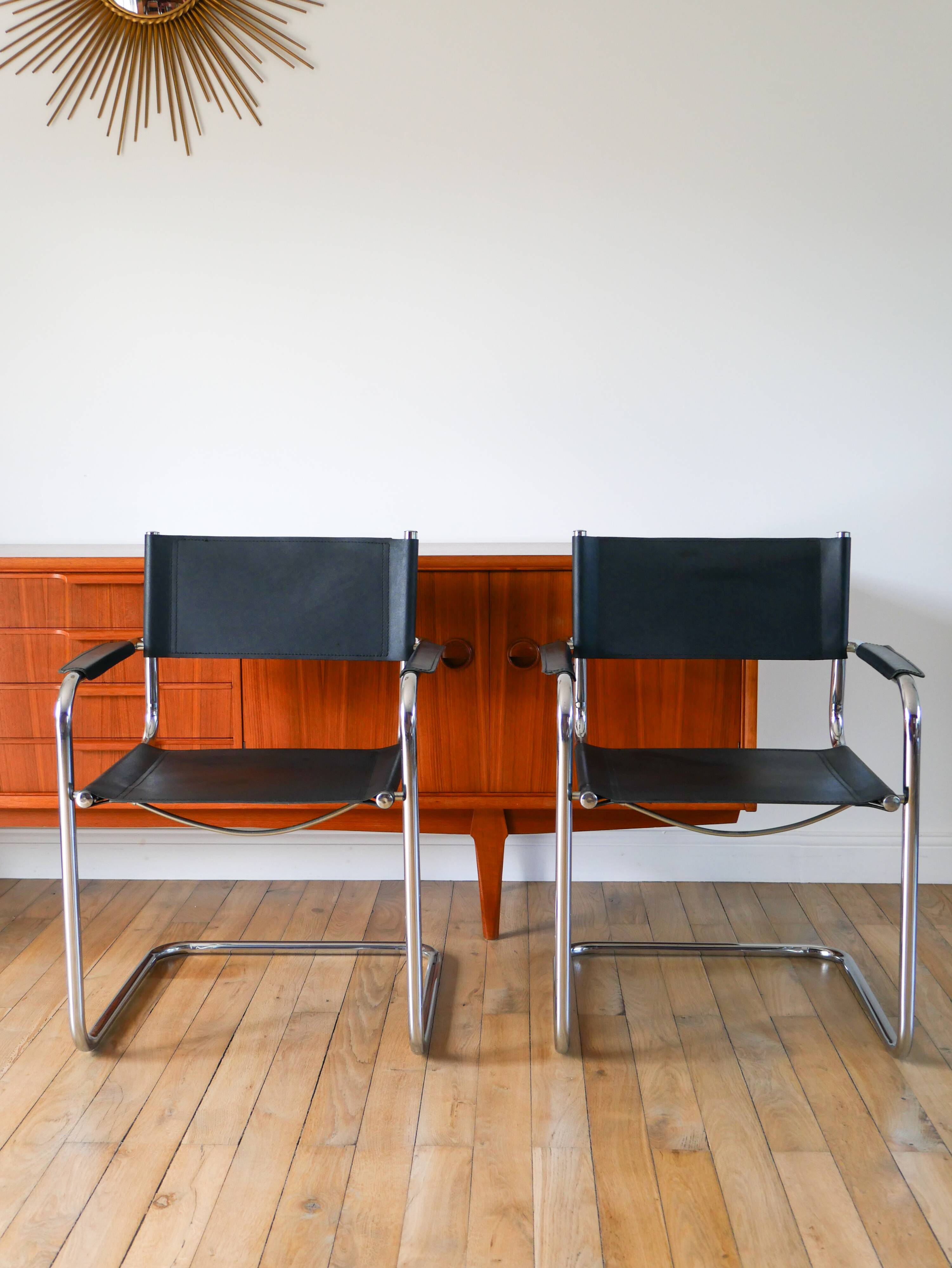 Ensemble de 4 fauteuils tubulaires en croute de cuir Cantilever chrome et Noir, dans le goût de Mart Stam, 1970