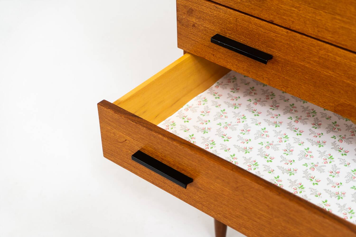 Teak chest of drawers by V-form (Belgium, 1960s).