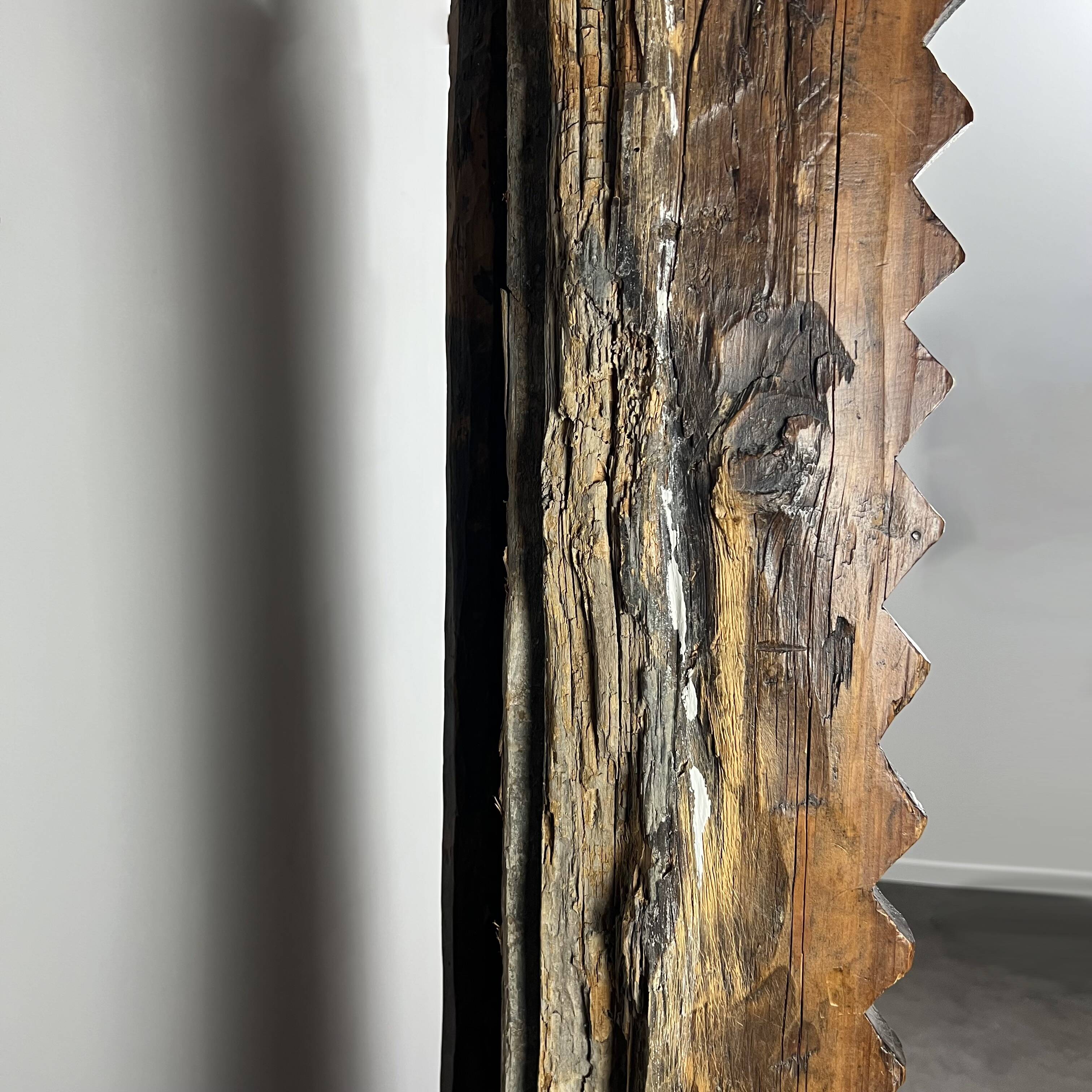 Afghan door in carved wood from the late 19th century with Palace Temple framing.