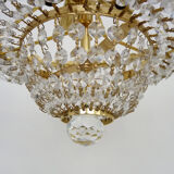 Large chandelier, brass crown ceiling lamp, 4 floors, 8 lights, glass grapevines. Year 80