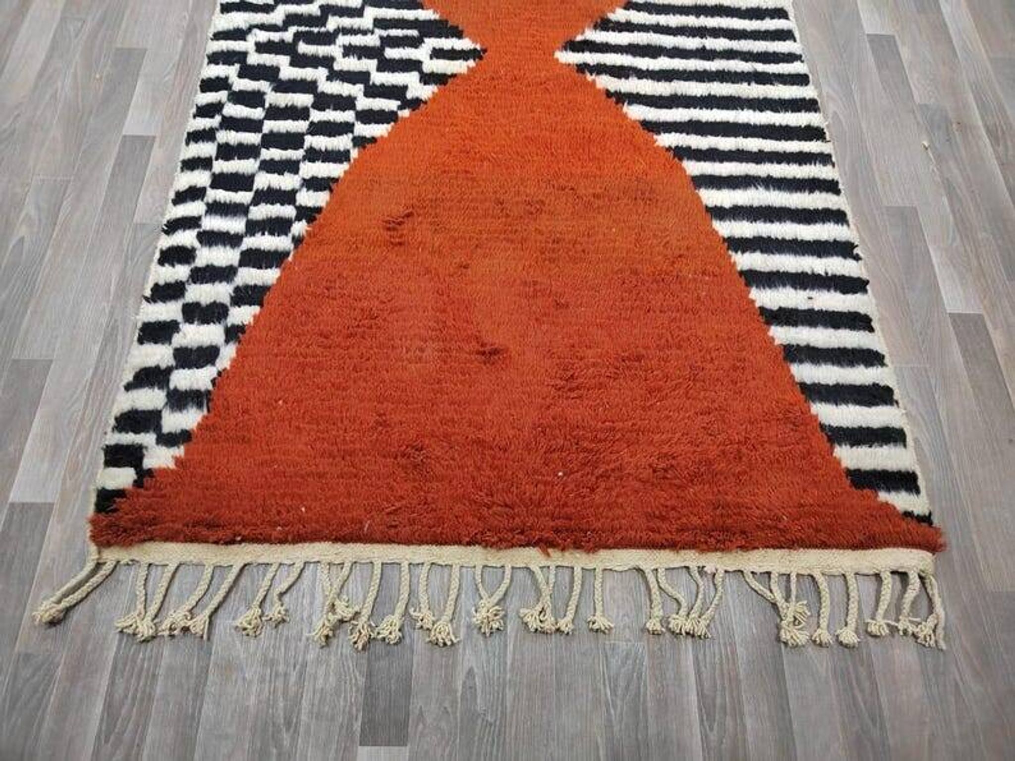 Handmade Moroccan rug 200cm x 300cm