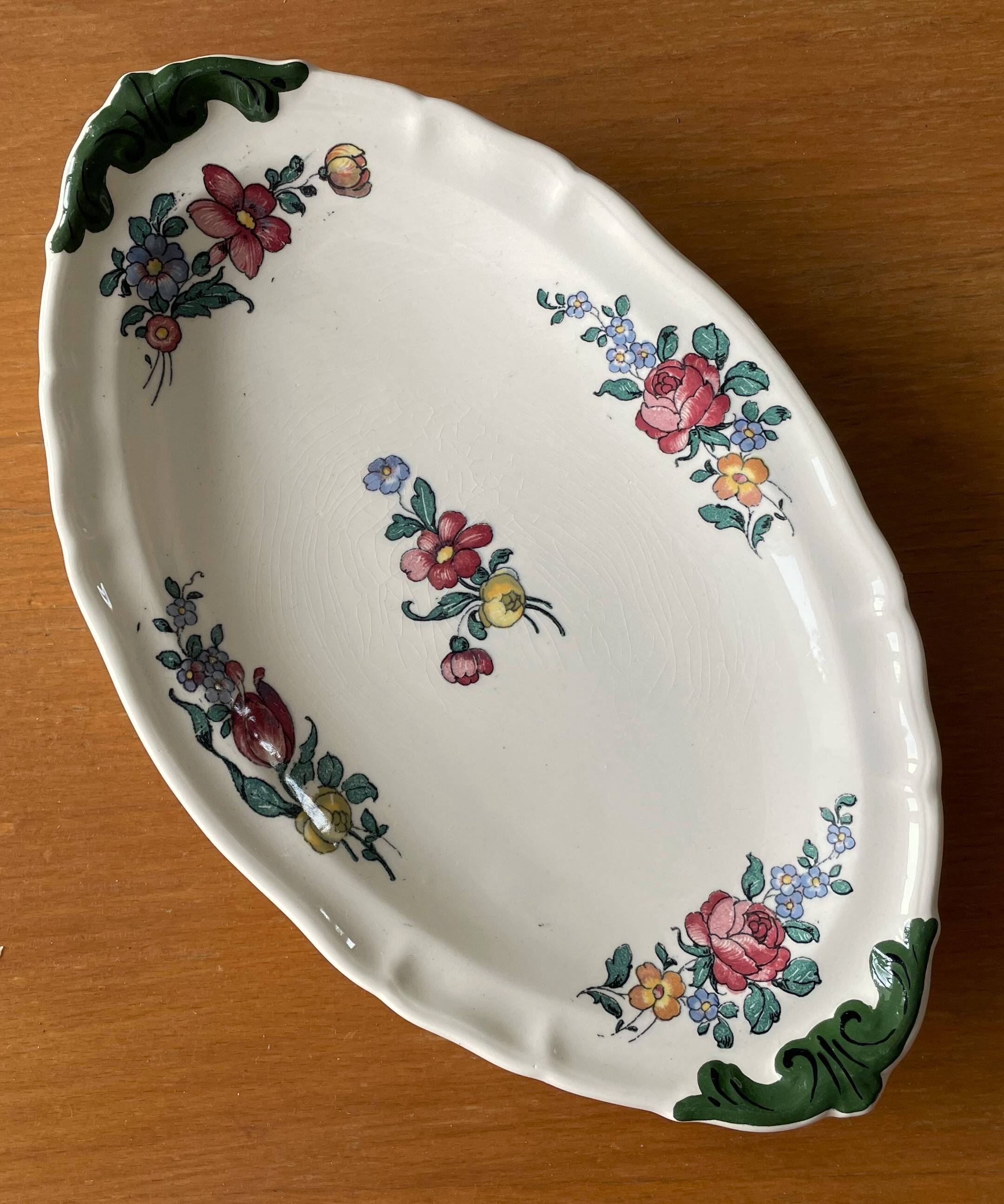 Paire de beurriers anciens en faïence de Villeroy & Boch
