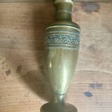 Vase en laiton art déco