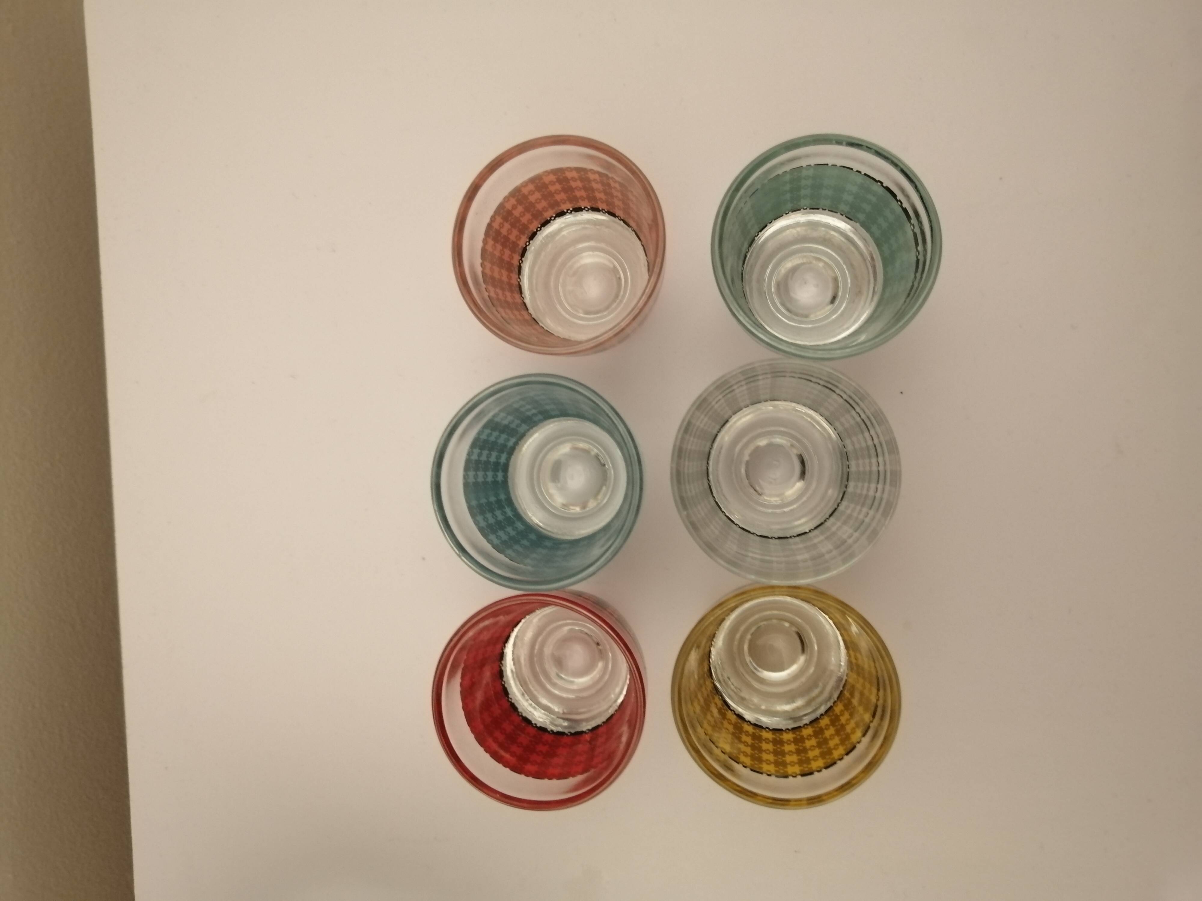 Vintage houndstooth liqueur carafe + 6 glasses