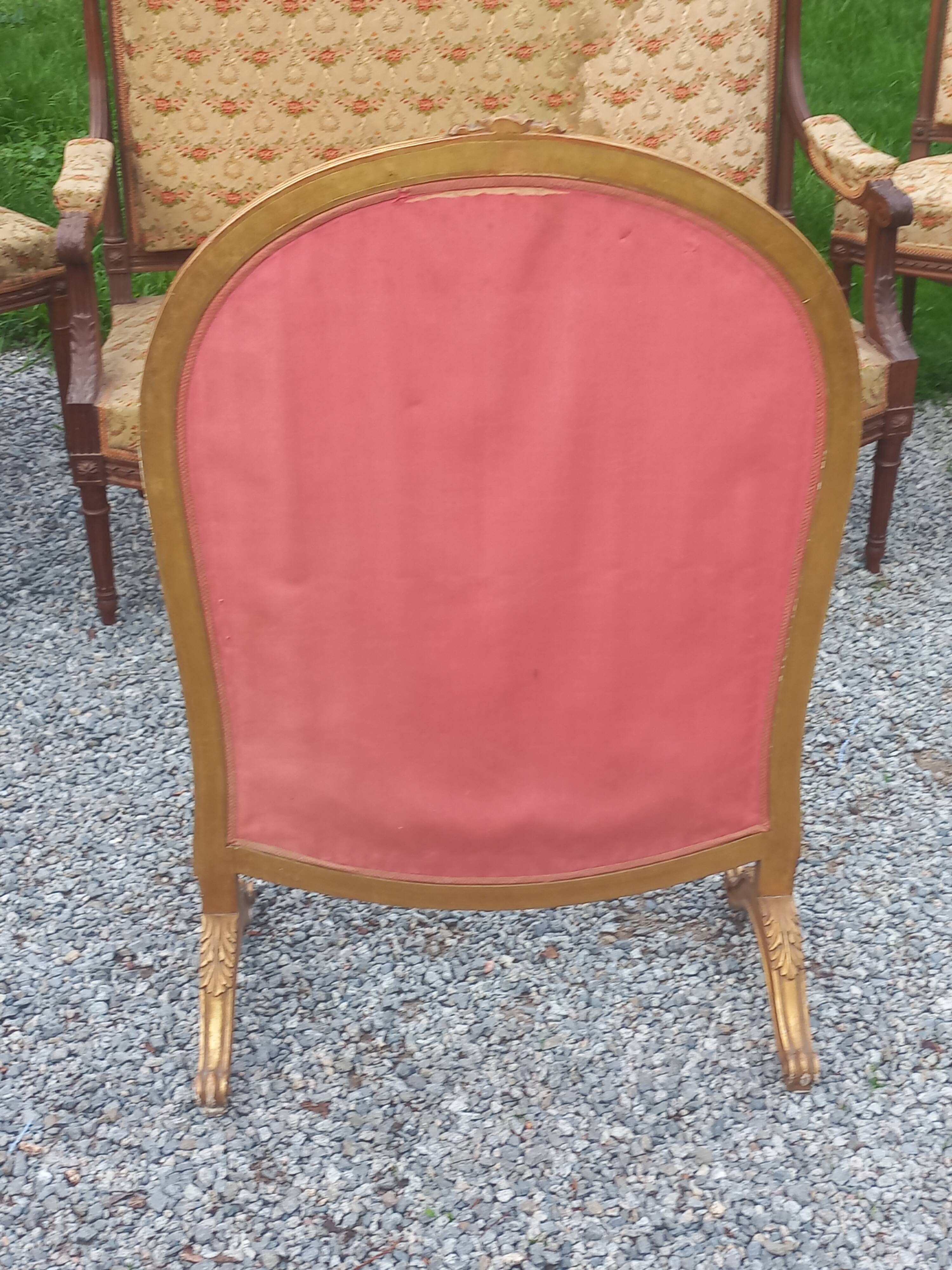Golden wooden fireplace screen and Aubusson tapestry, 19th century.