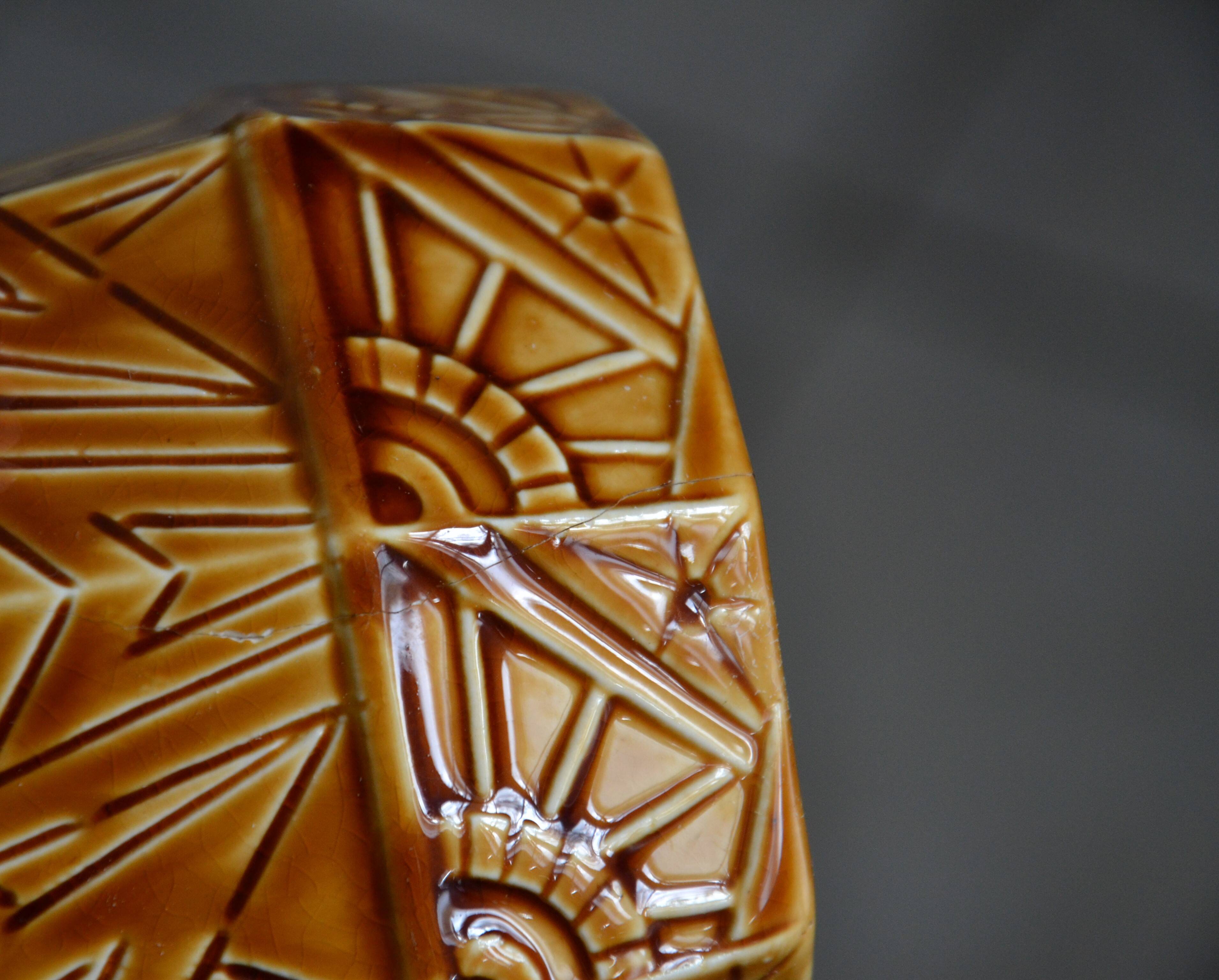 Small pot from the Onnaing faience factory, Art Deco period