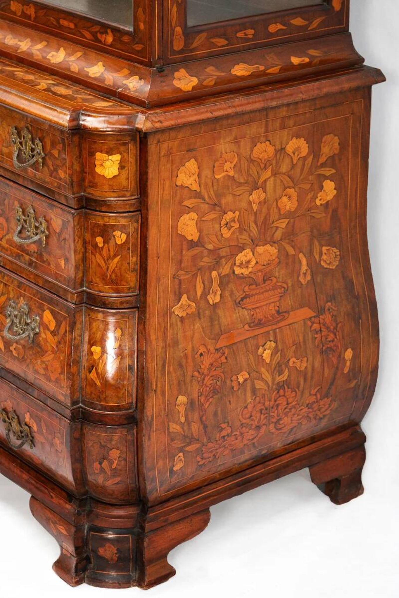 Small Dutch display cabinet in floral marquetry.