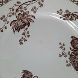 Assiettes plates anciennes dépareillées en faïence terre de fer
