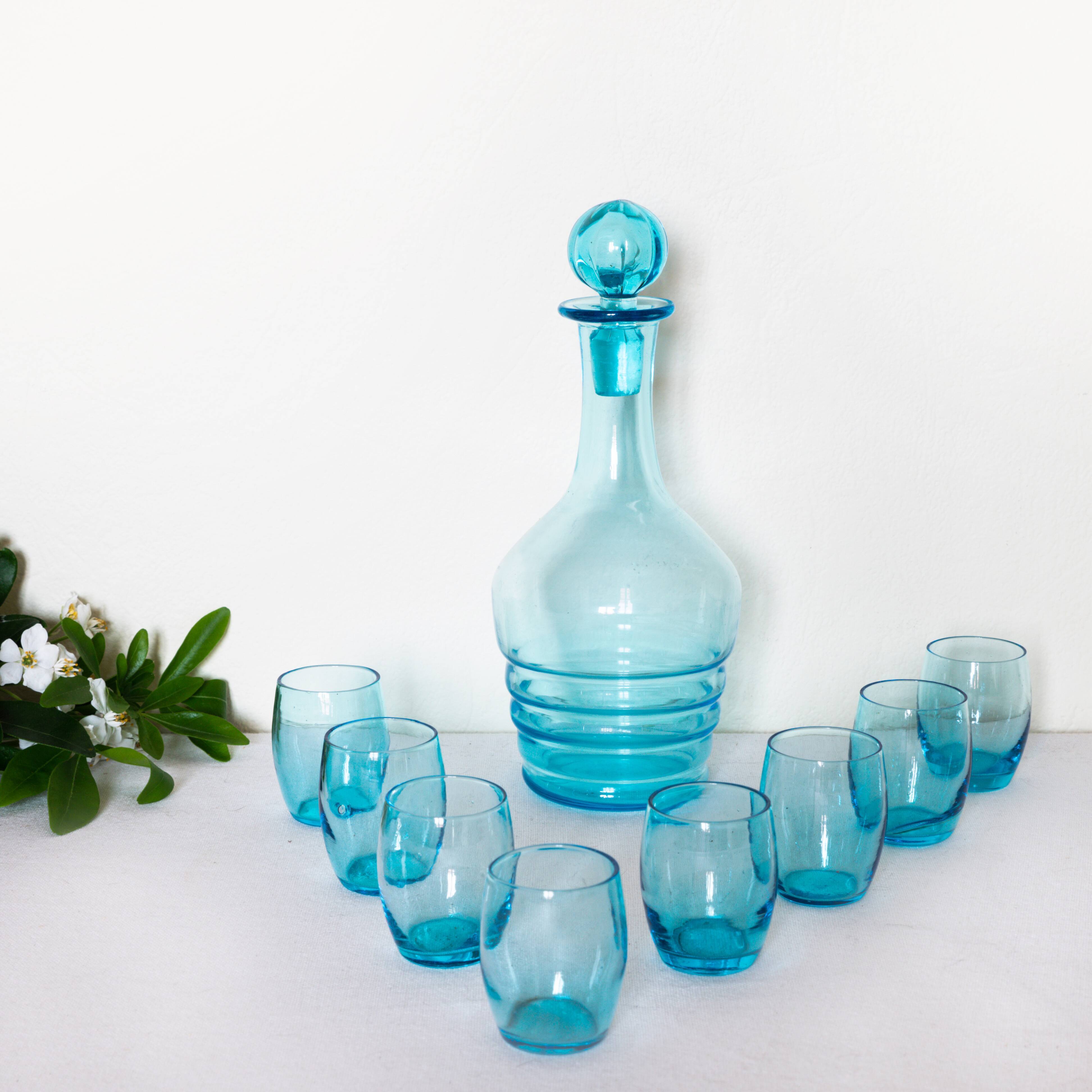 Fine blue liquor service
