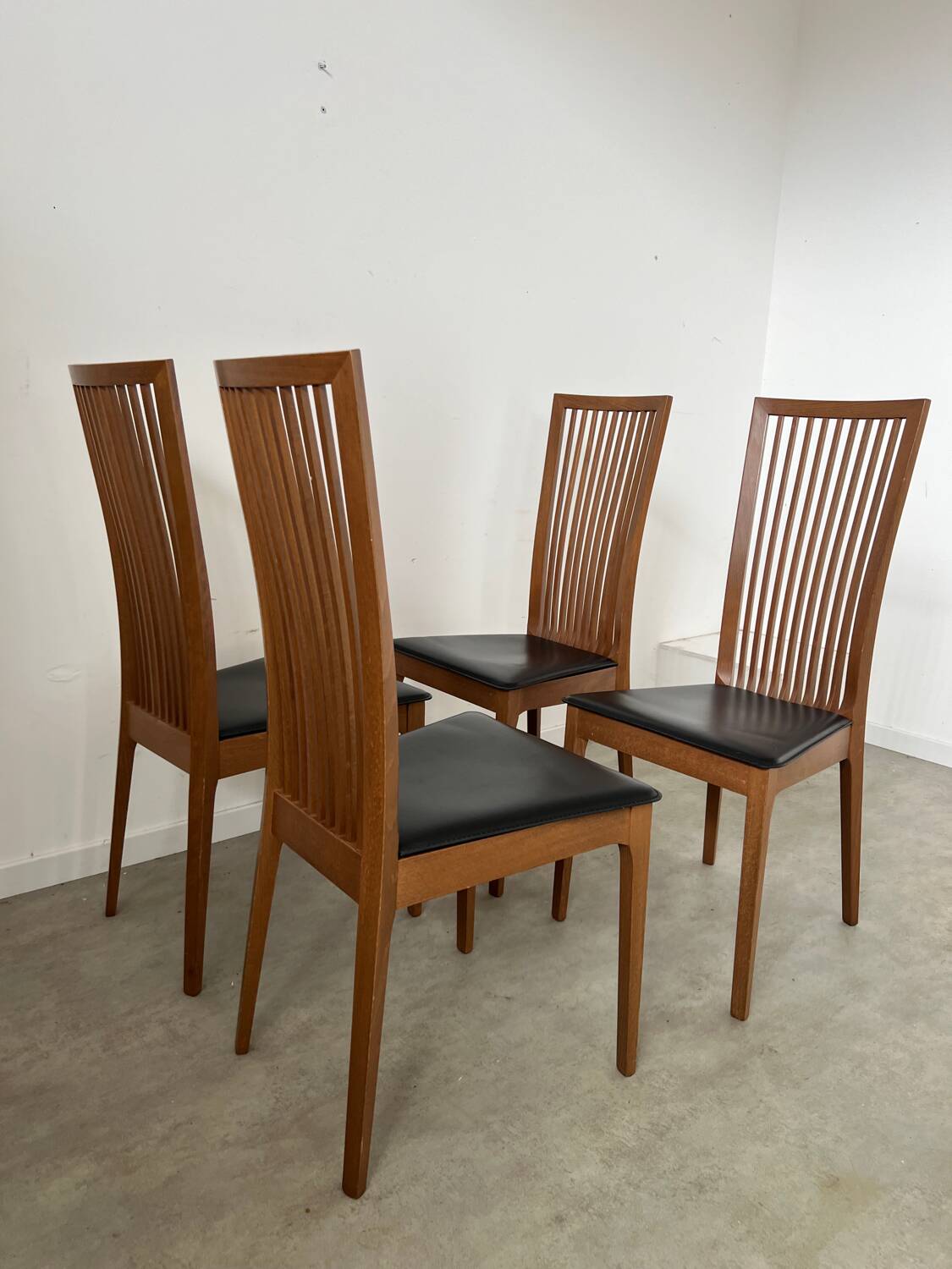 Set of 4 high back chairs in wood and imitation leather Italian design Calligaris