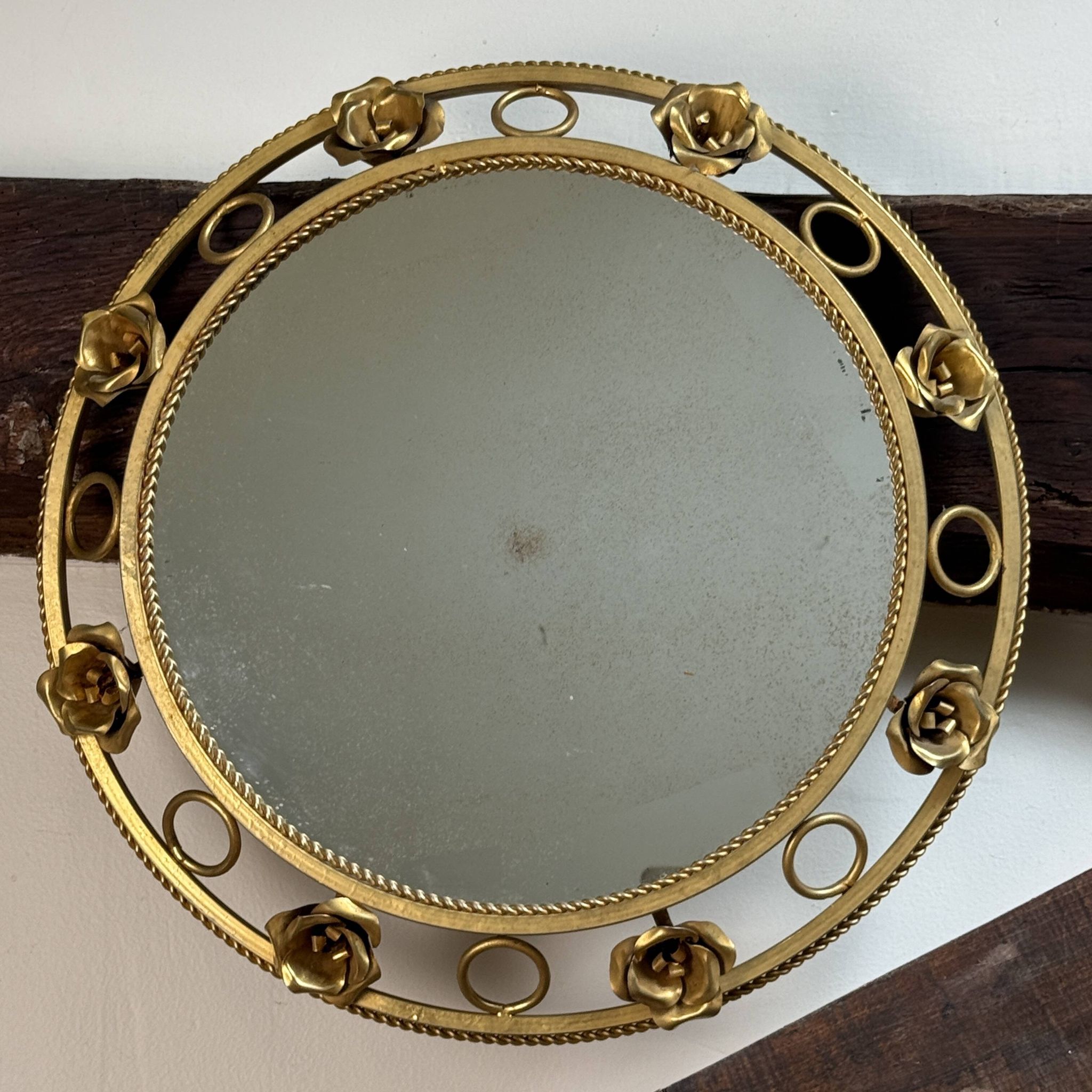 Round sun mirror from the 1960s Italy.