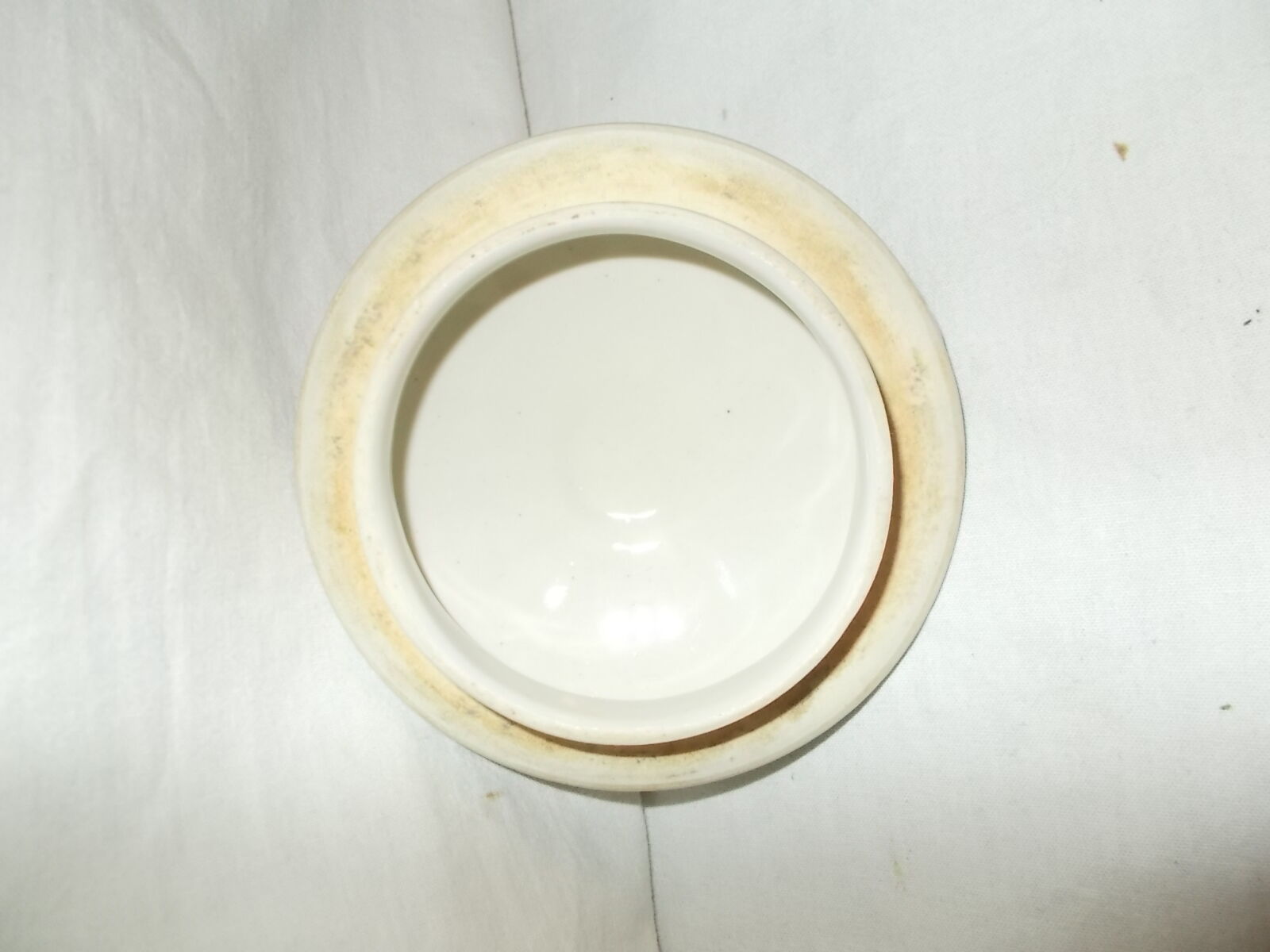 Vintage cream teapot maker