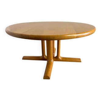 Scandinavian round coffee table in elm – Dyrlund, Denmark