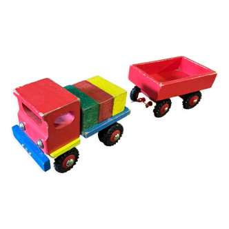 Transport truck and its toy trailer