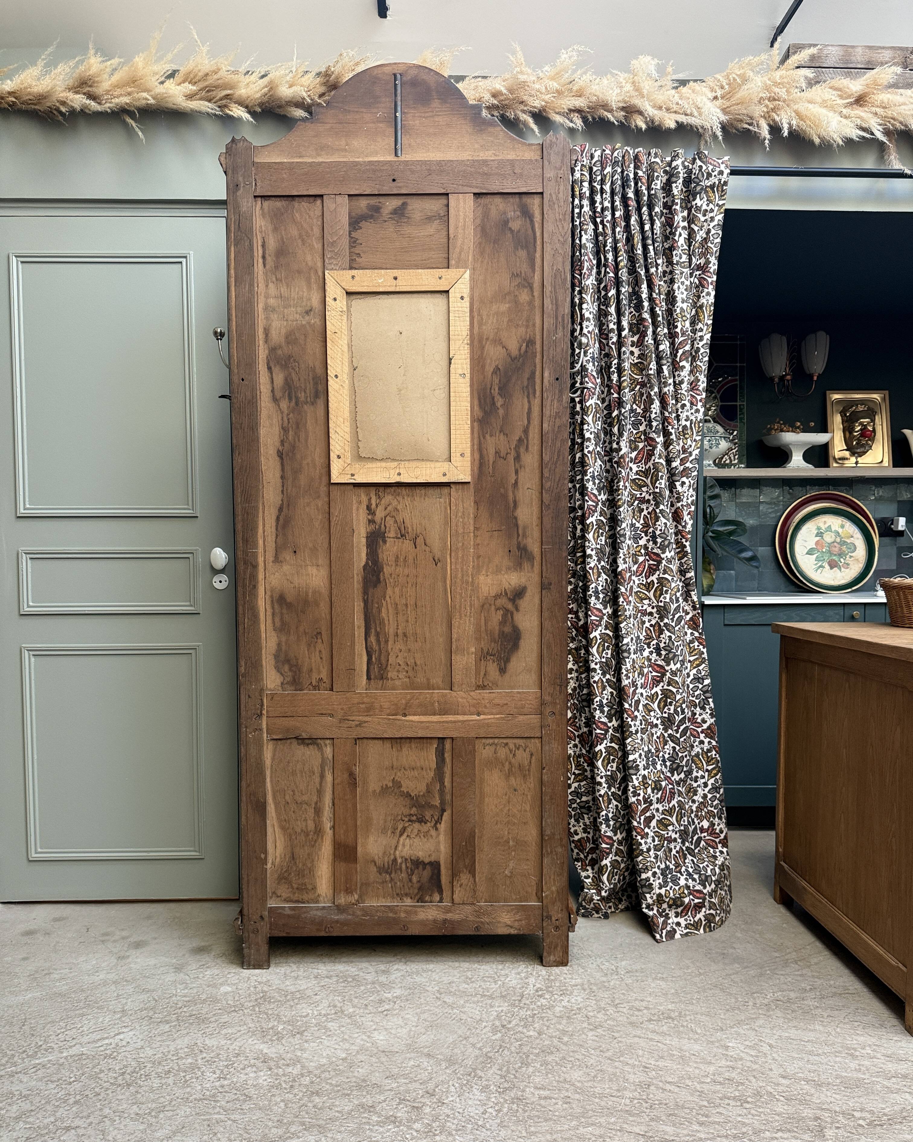 Antique oak entrance wardrobe