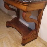 Marbled console