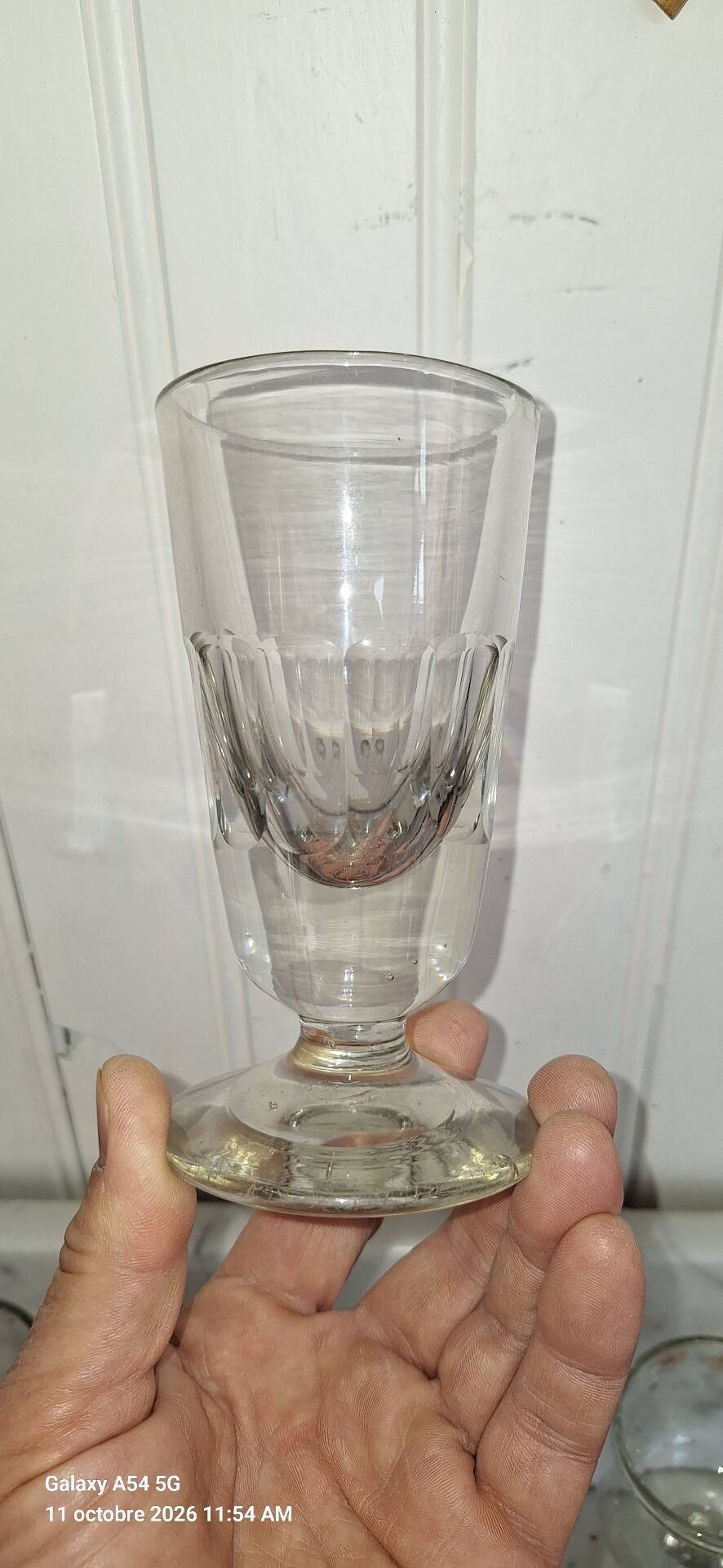 set of 6 "bistro" stemmed glasses