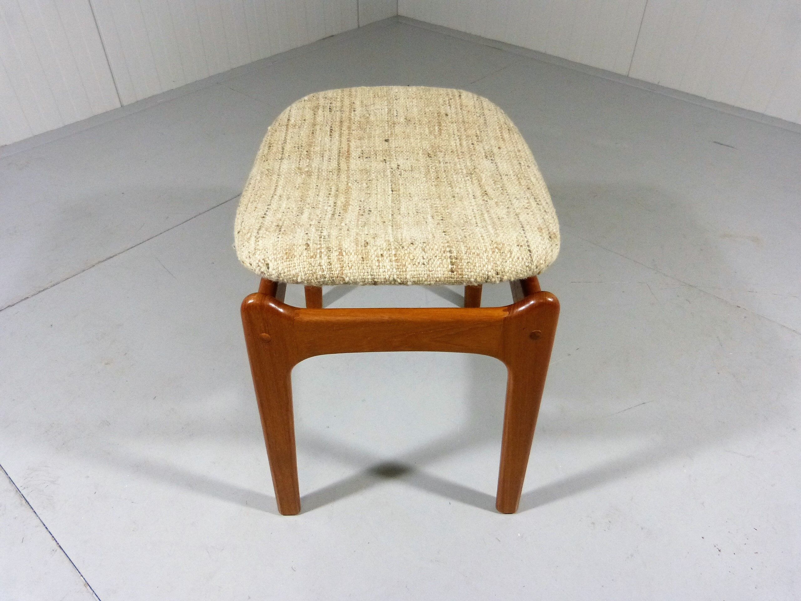 Modèle de tabouret en teck vintage 49 par Erik Buch pour O.D.Mobler A-S, Danemark