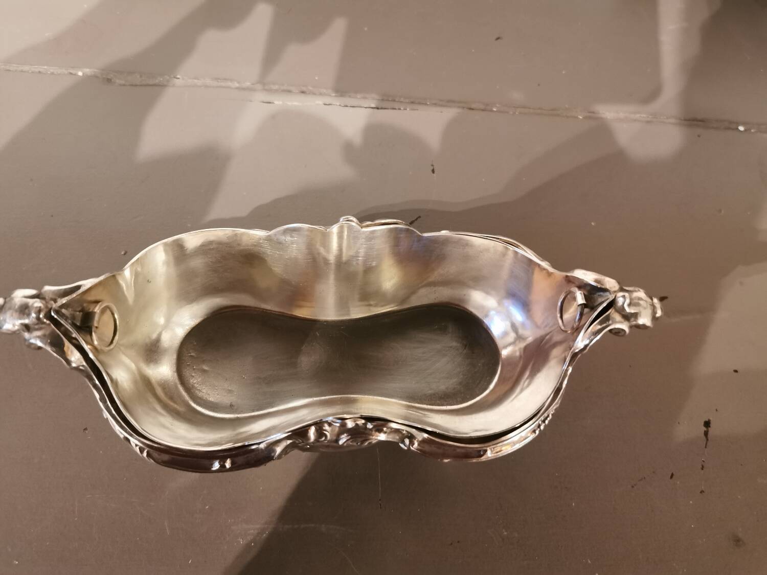 Centre de table en bronze argenté signé Martin