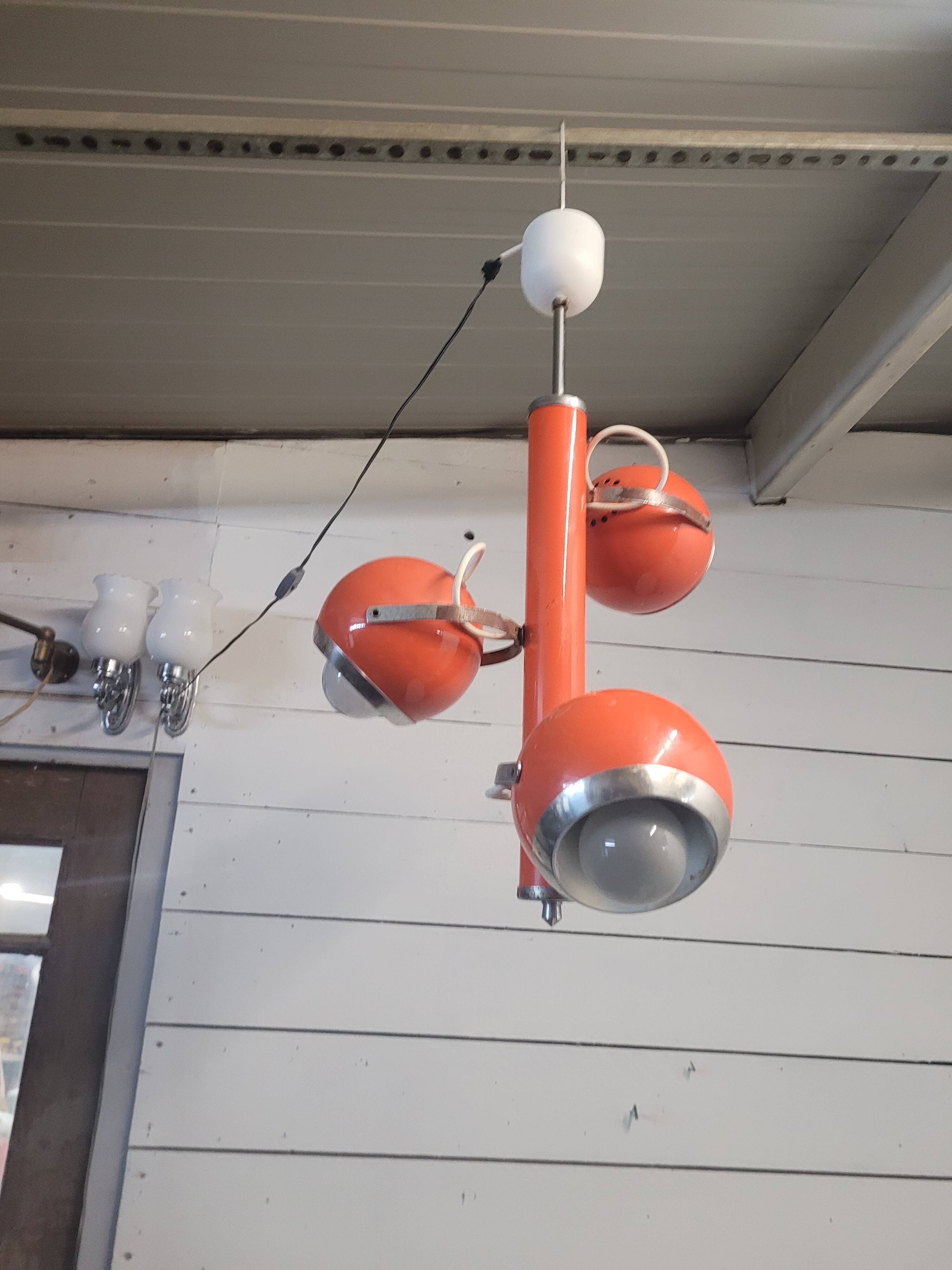 Lustre suspension vintage eyeball orange à 3 lumières des années 60