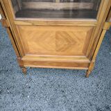 Vitrine de style Louis XVI