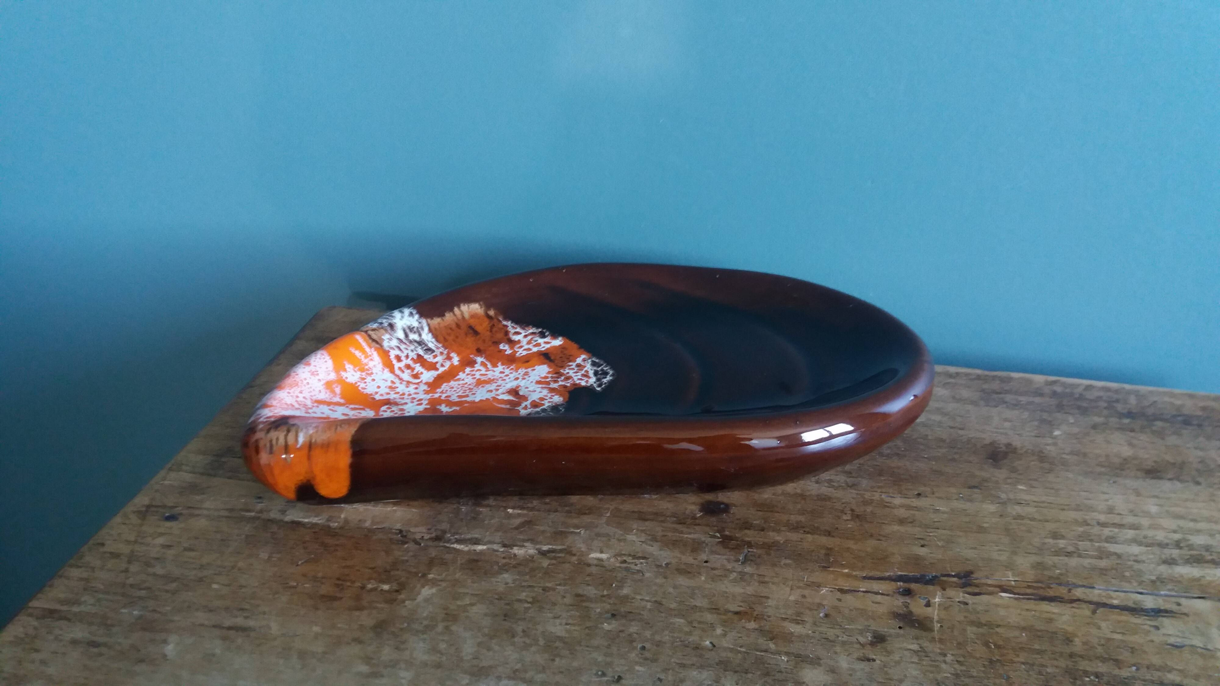 Shell-shaped catchall or butter dish in flamed ceramic style Vallauris.
