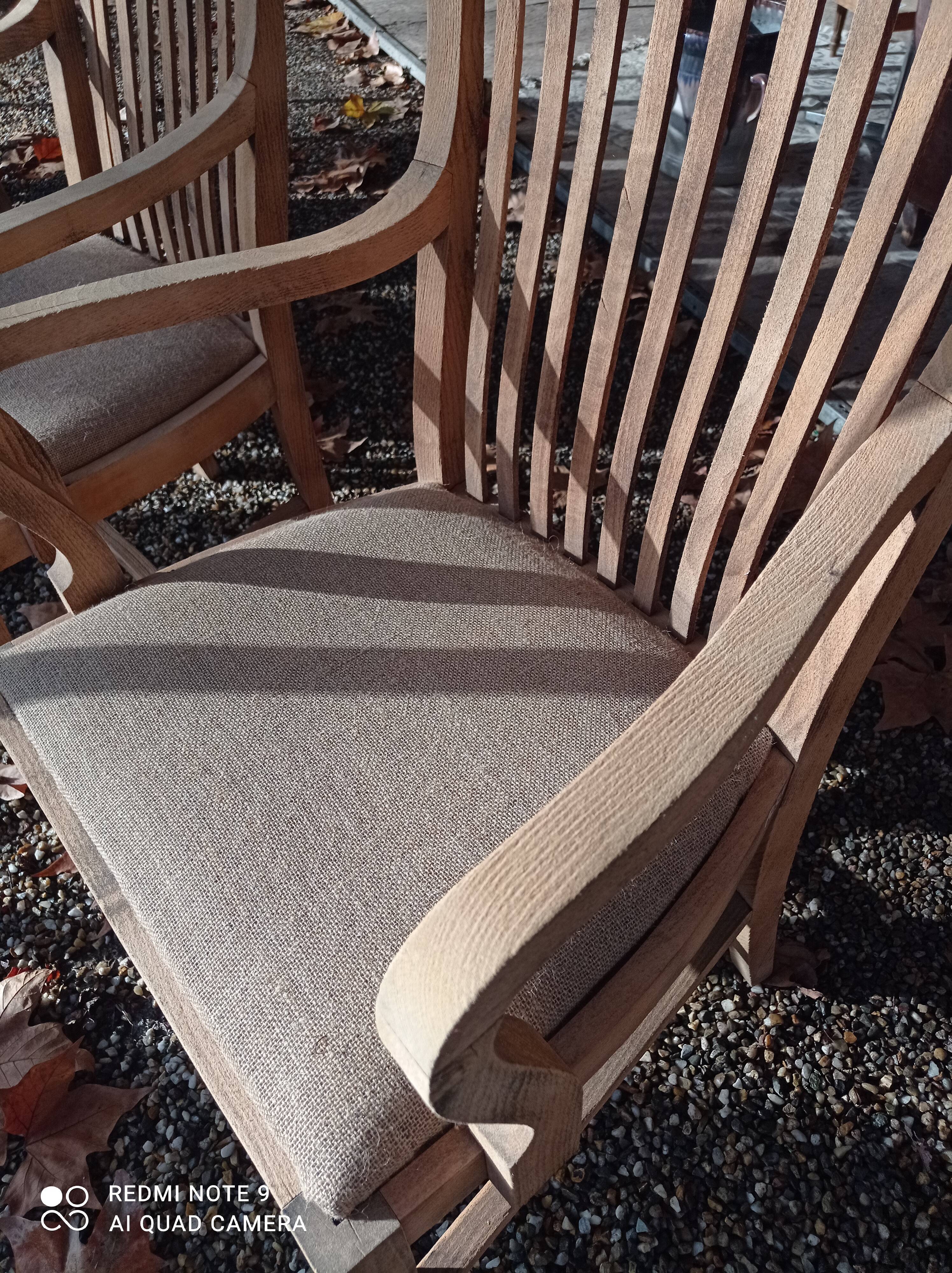 Paire de fauteuils en chêne et tissu lin