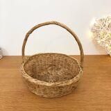 Natural wicker presentation basket