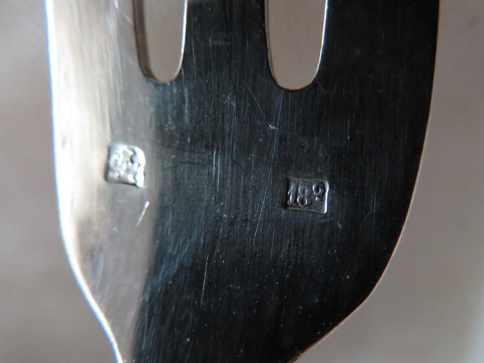 Housewife 12 dessert forks in box