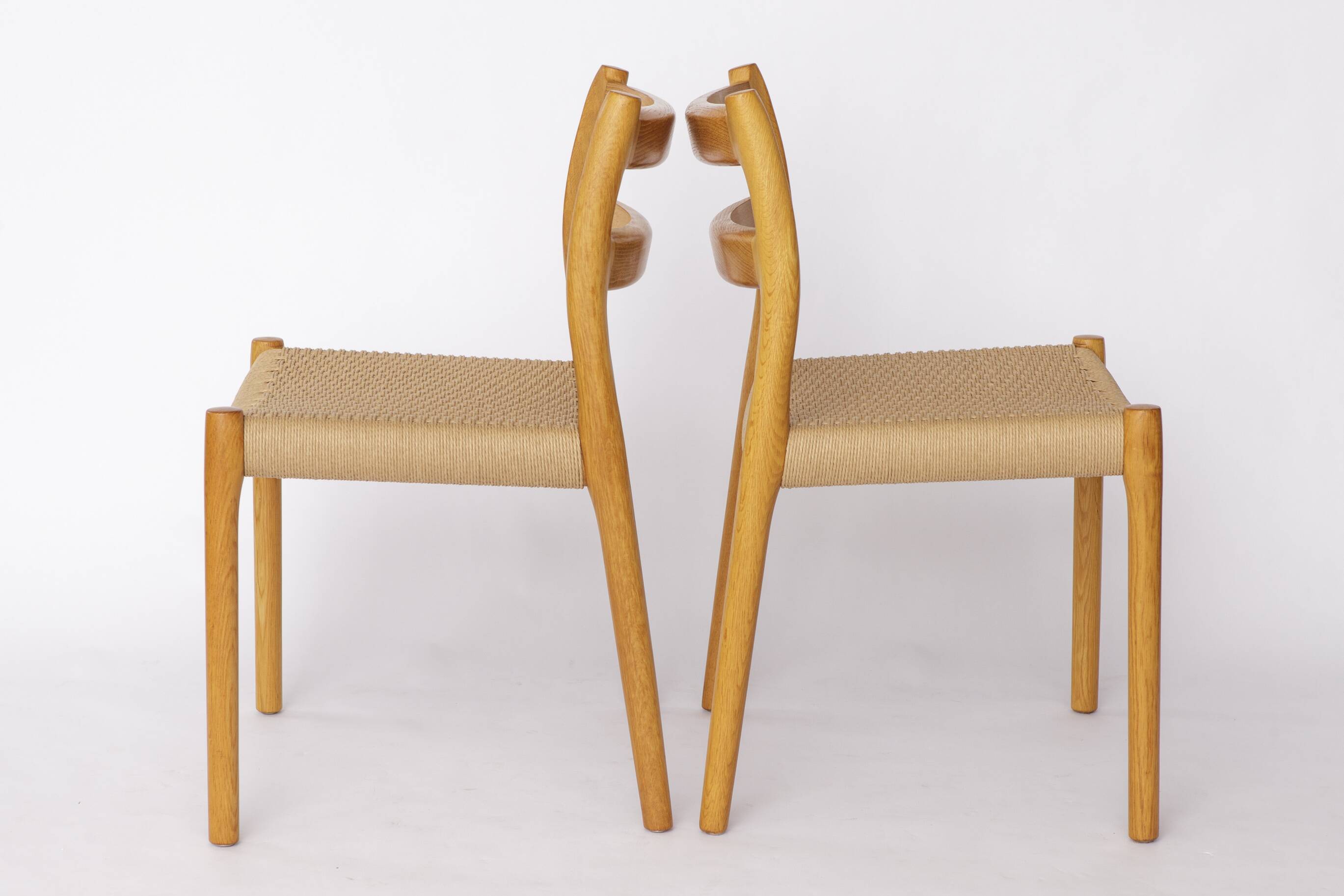 Set of 6 Niels Otto Møller Model 84 Dining Chairs in Oak | Danish Vintage