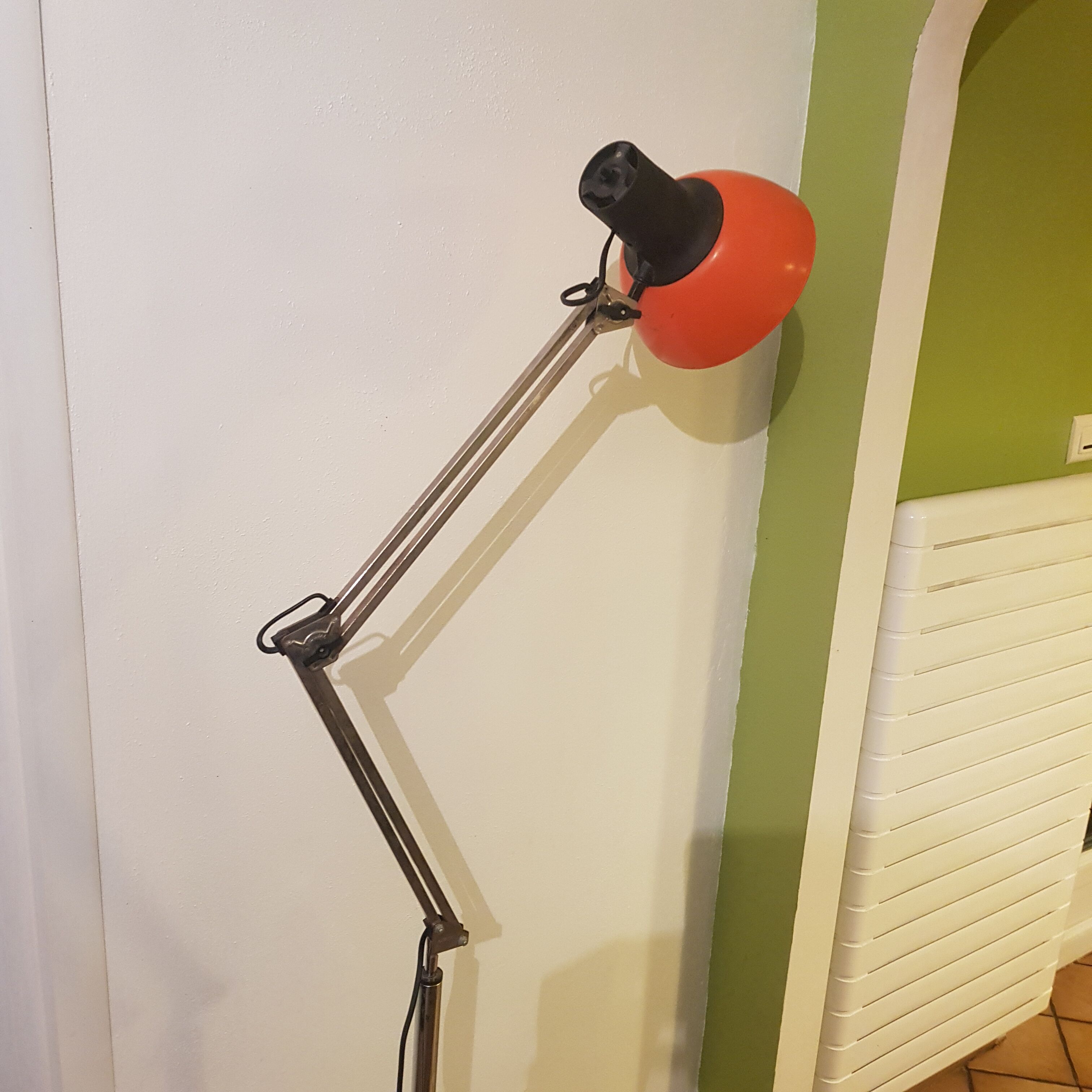 Vintage floor lamp with wheels Lival p12