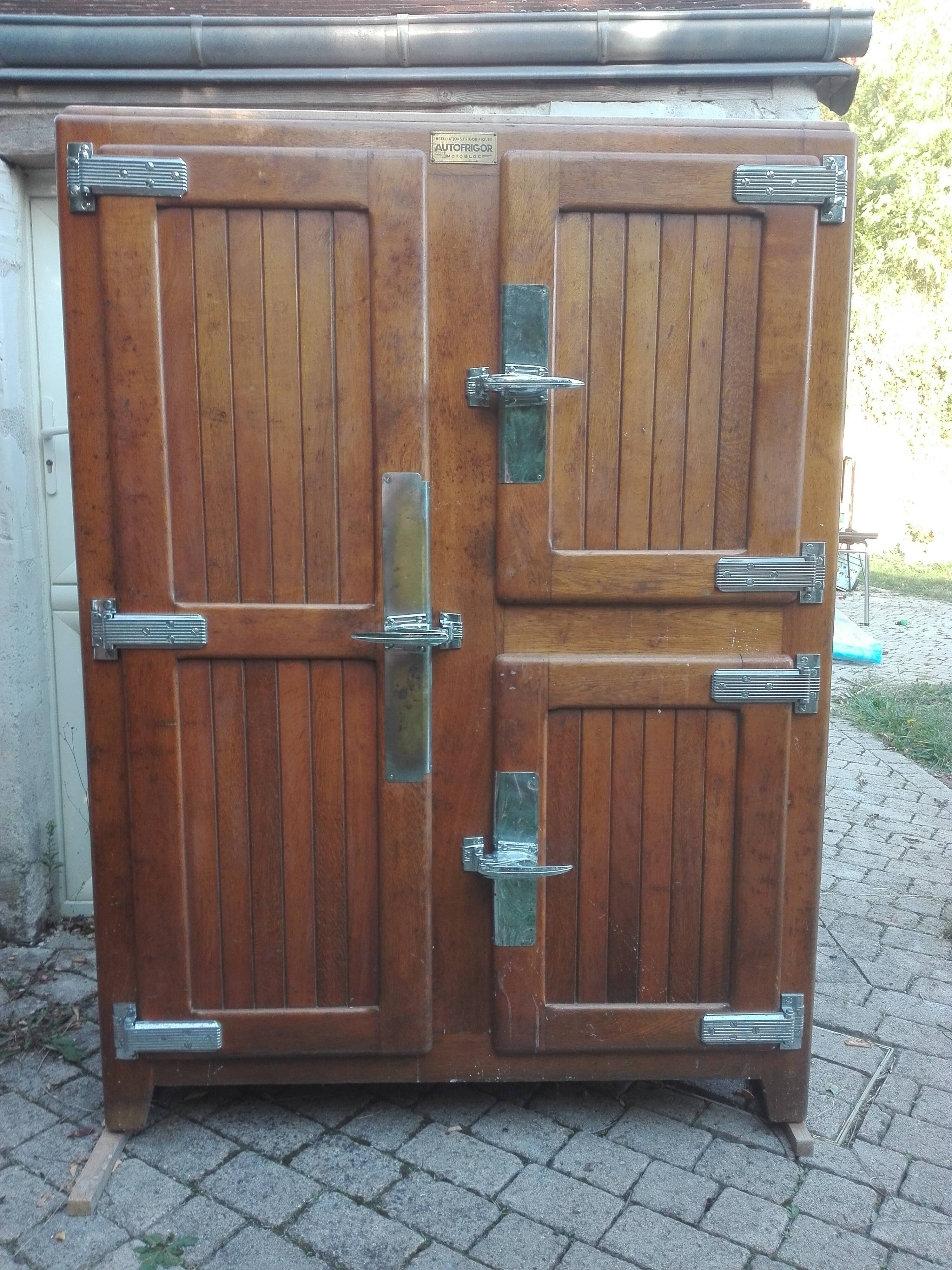 Fridge cooler of meat