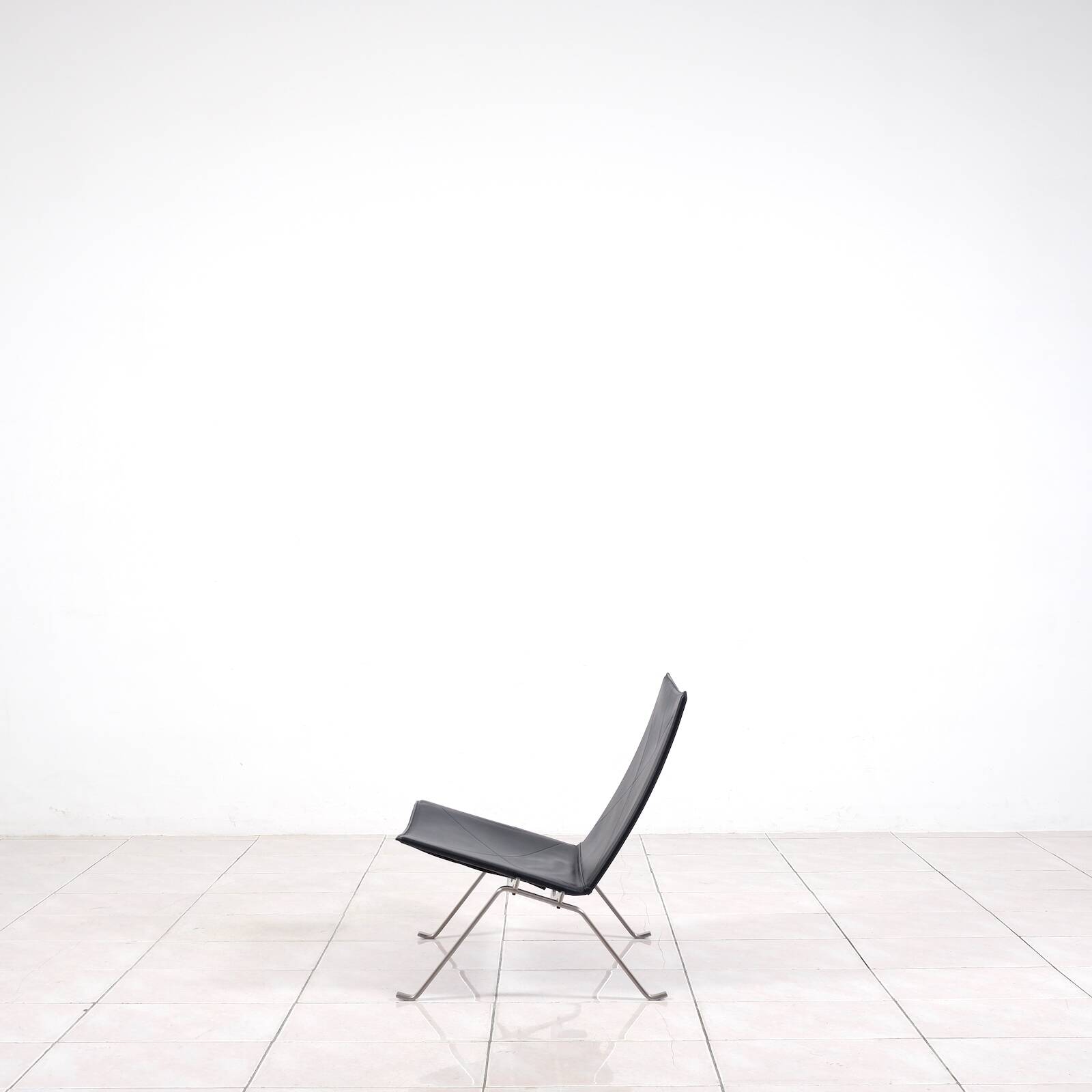 „PK 22“ lounge chair by Poul Kjaerholm for Fritz Hansen